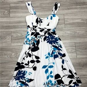 Speechless Black and White Floral Dress